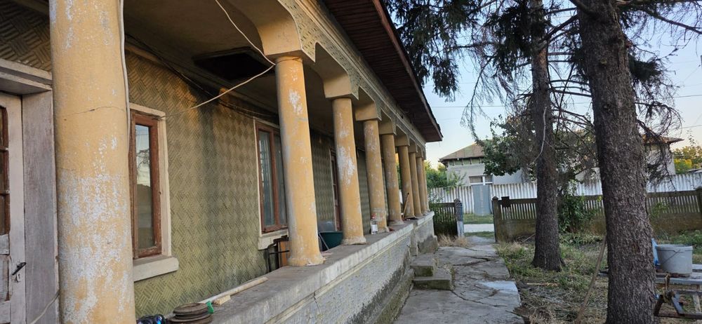 Casa de vânzare 1000m