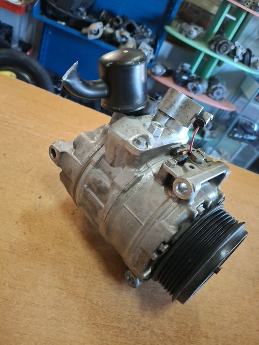 Compresor aer condiționat Mercedes Sprinter 2.2 Cdi  7SEU17C