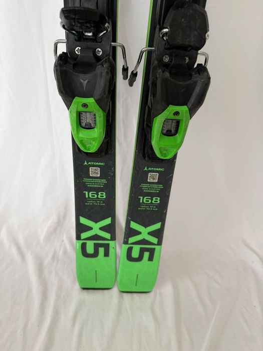 Ski Schiuri piste race carver Atomic Redster X5 168 cm