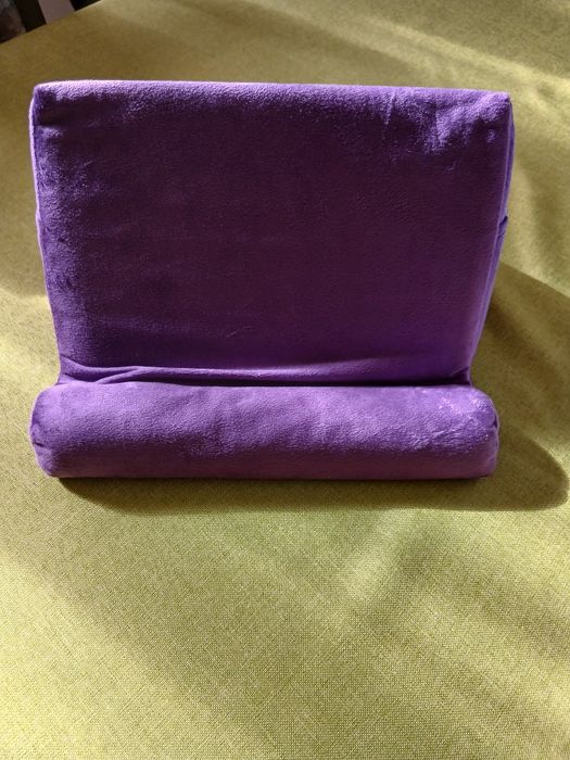 Стойка-възглавничка за таблет