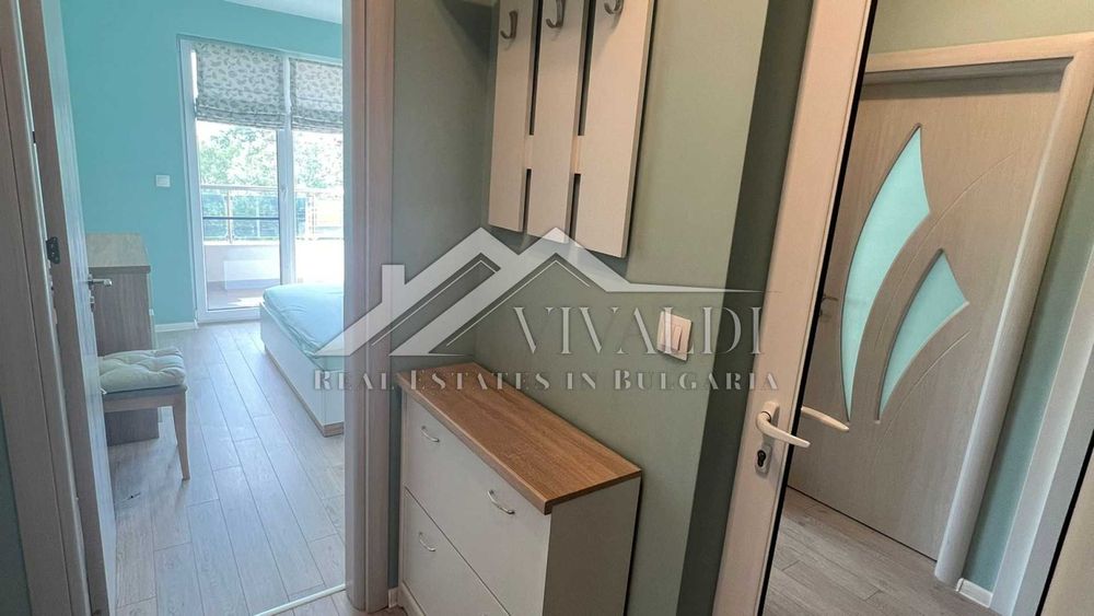 Дава се под наем Двустаен апартамент в к.к. Св.Св. Константин и Елена - 65 кв.м за 847.62 € - Снимка #12