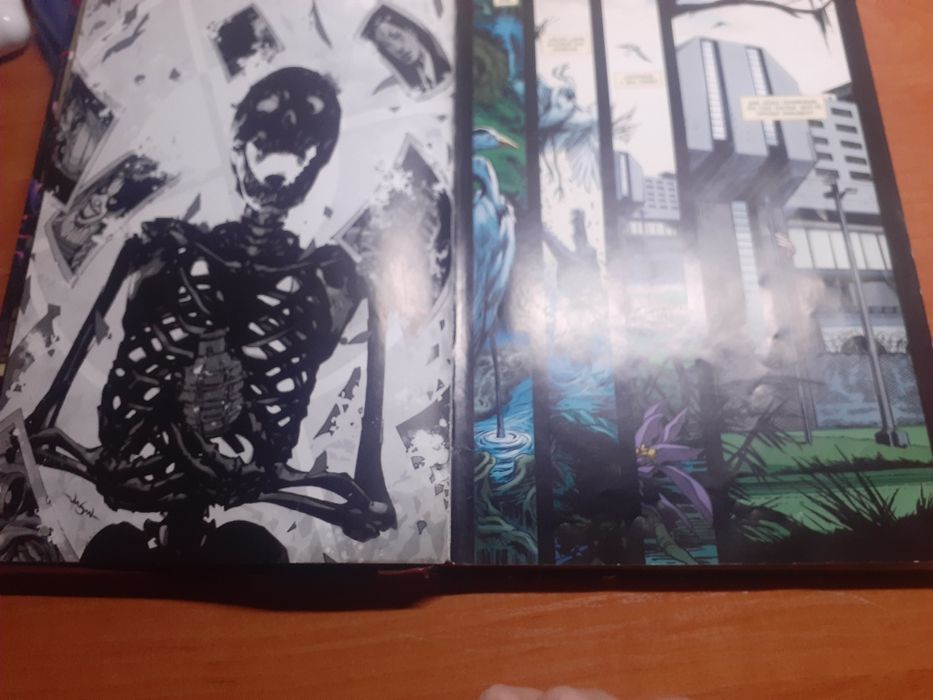 Продам комикс отряд Самоубиц