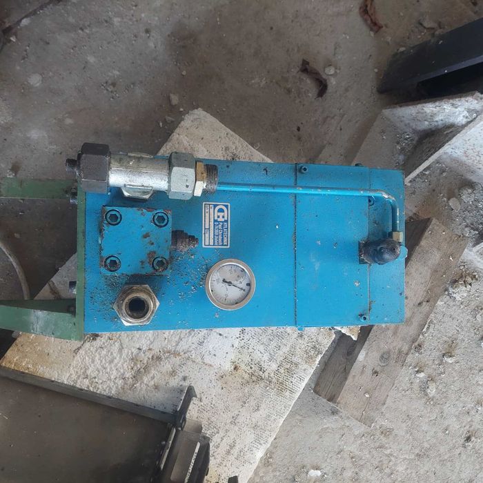 Pompa hidraulica cu motor 22 kw,  presiune 400 BAR