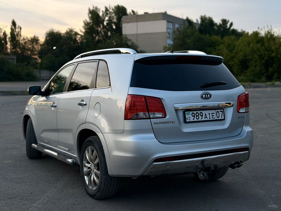 Продам авто Kia Sorento