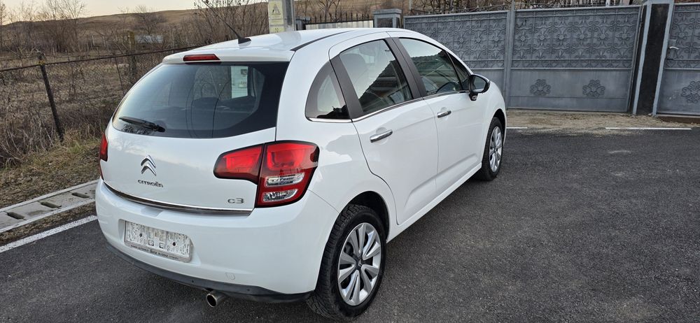 Citroen C3/Polo/Corsa/ 1.4benz 2012