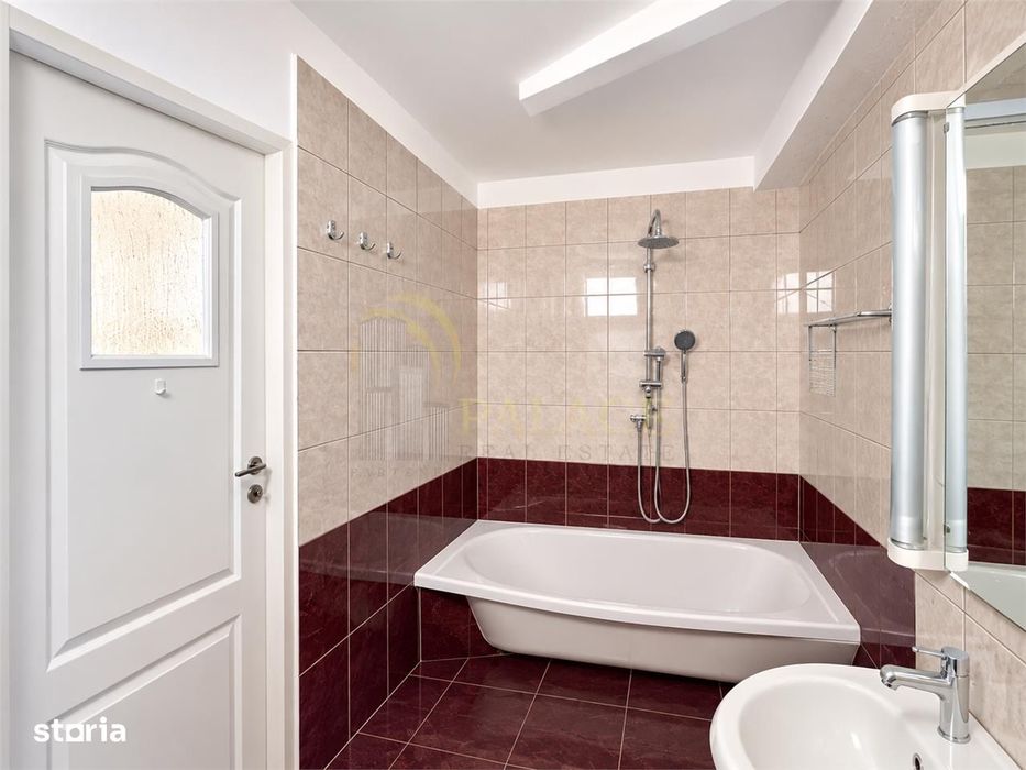 Apartament 4 camere Copou, parcul EXPO, cu parcare si boxa.