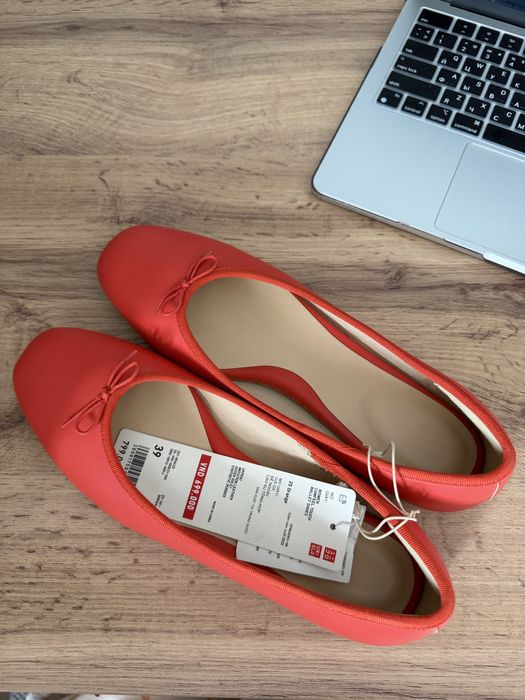 Продаю балетки от Uniqlo