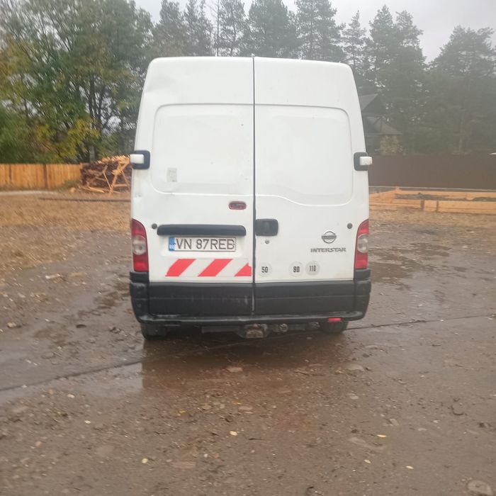 Nissan interstar