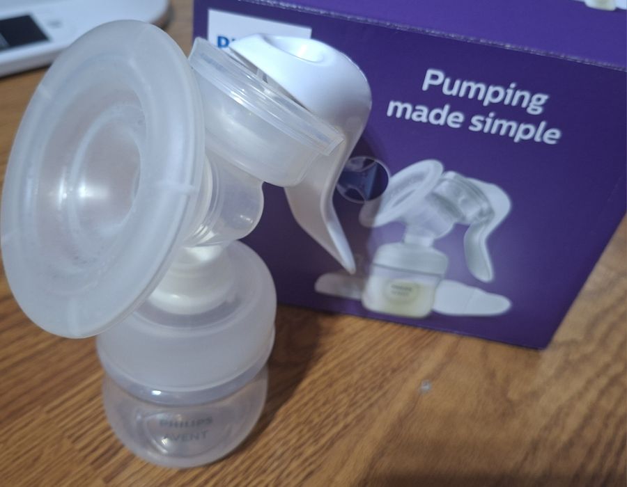 Pompă de sân manuală