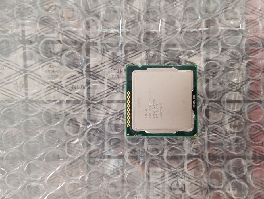 Intel core i3 2120      kuler: DeepCool prism