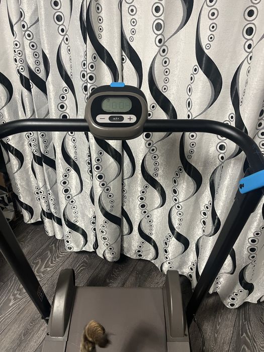 Bandă de mers nemotorizată Domyos W100.