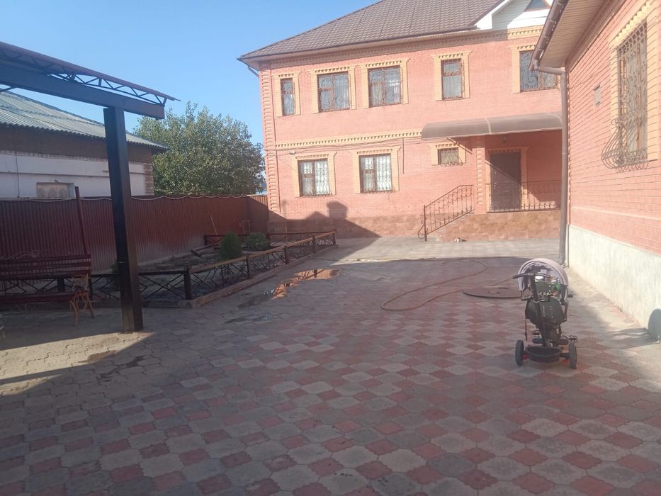 Коттедж үй сатылады.