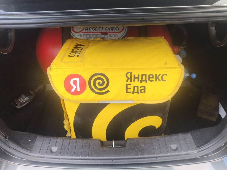 Yandex sumka Sotiladi