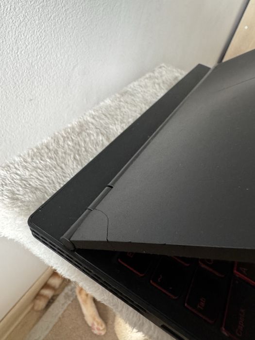 Laptop Lenovo Legion Y7000 2019