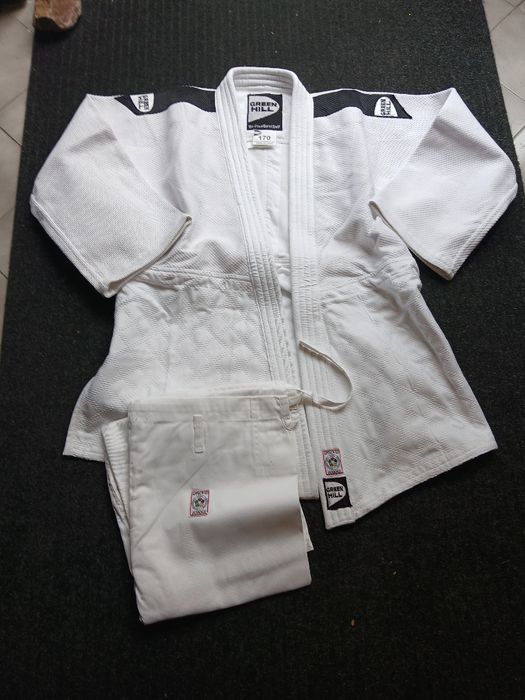 Продавам  (Green Hill IJF approved) кимоно на джудо  на добра цена