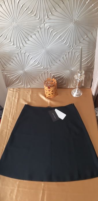 Fustă Zara, originală nouă cu etichetă.