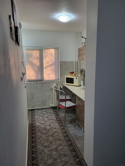 Garsonieră decomandată  de inchiriat Craiova