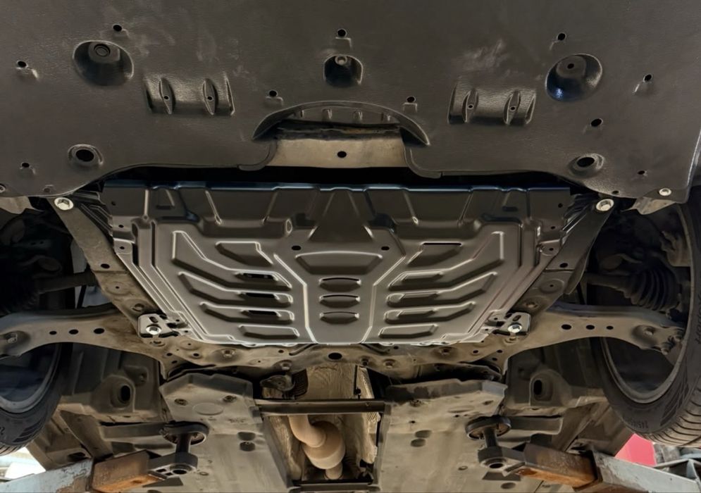 Защита двигателя и кпп Toyota Camry 70/75 с 2018 по 2023