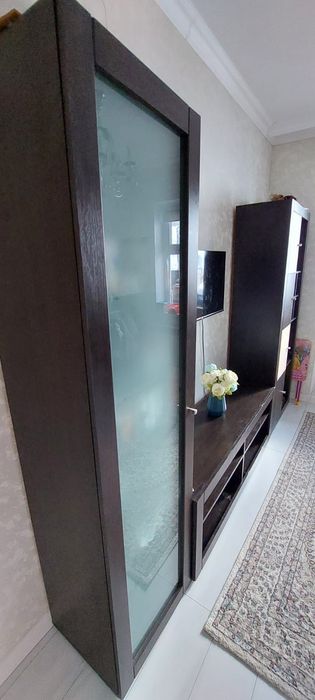 Модульный шкаф для гостиной