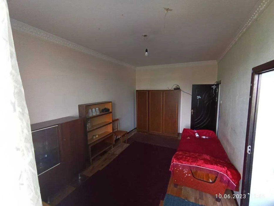 Продаю квартиру.1\4\4 Феруза 1 ,эко базар,Чимган,АКУШЕРСТВО