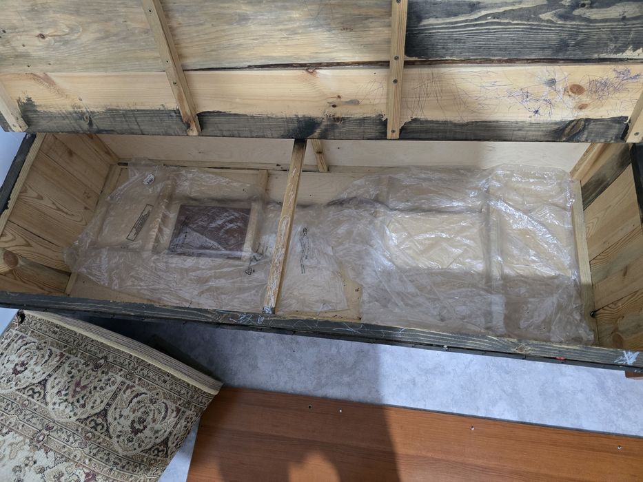 Сундук, сандык из дерева