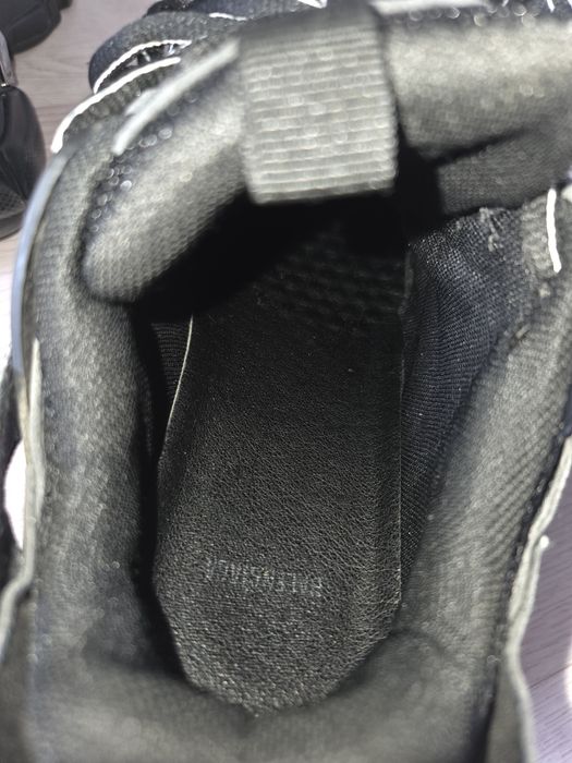 Продам кроссовки Balenciaga track 39 размер