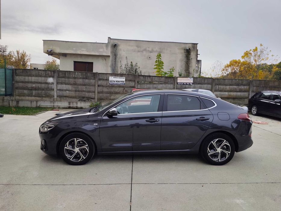 HYUNDAI i30 2022 — imagine 2
