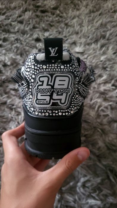 Lv Skate cu diamante