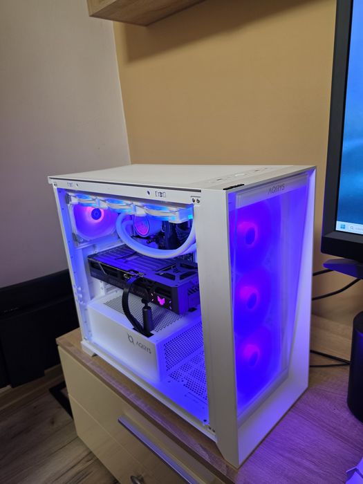 Gaming Pc Ryzen 7 9700x,Rtx 5070,32Gb Ram,1tb Nvme