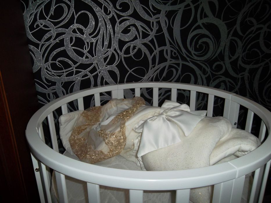 Продам манеж трансформер с маятником