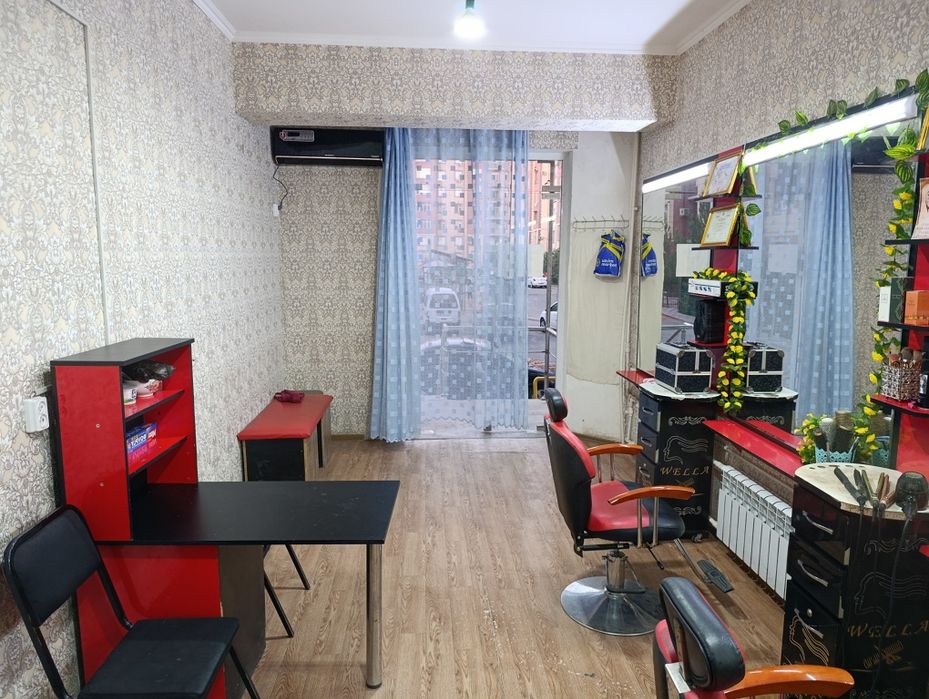 Гузаллик салони ва эркаклар сартарошхонаси сотилади