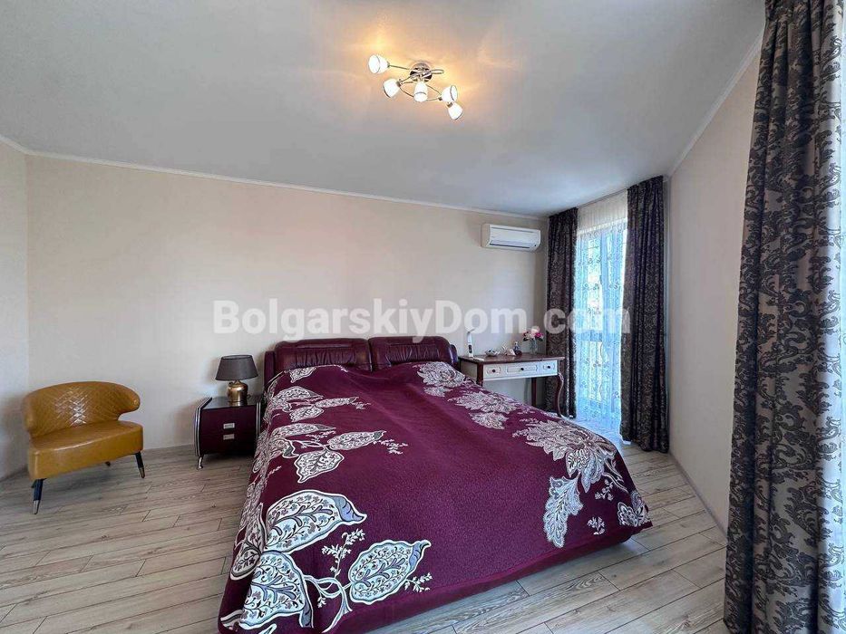 Продава се Тристаен апартамент в Несебър - 270 кв.м за 708 €/кв.м - Снимка #3