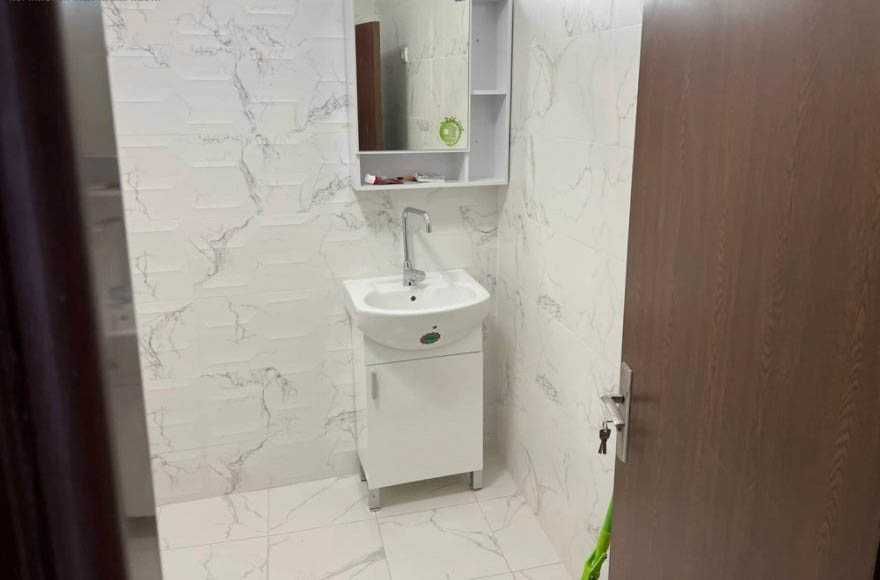 Дава се под наем Тристаен апартамент в София, Банишора - 97 кв.м за 525 € - Снимка #4