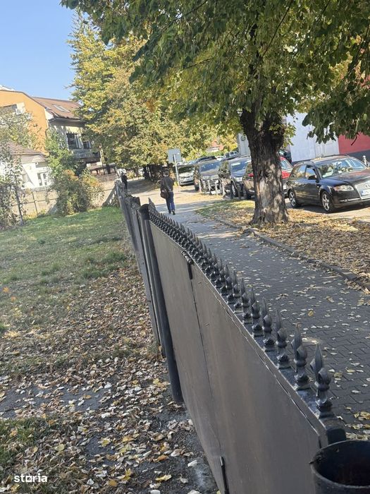 Teren de vânzare, acces pavat, utilități complete