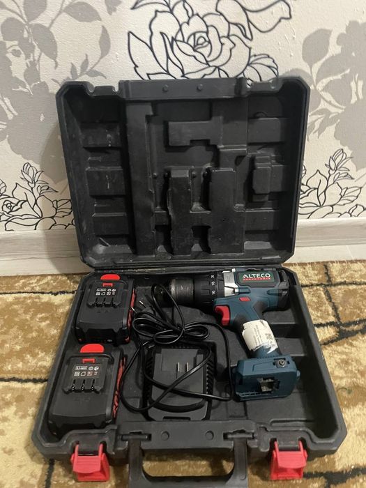 Продам шуруповерт