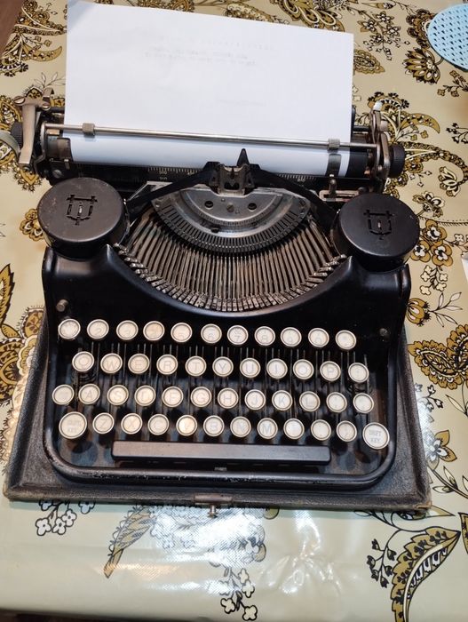 Mașina de scris vintage