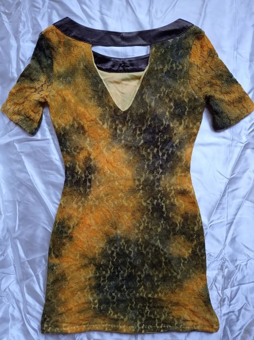 Rochie scurta mini maneci scurte dantela satin