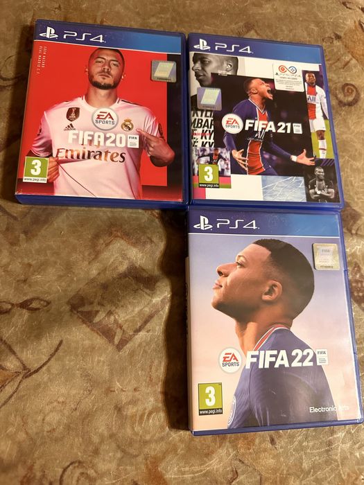 продавам дискове за PlayStation 4.