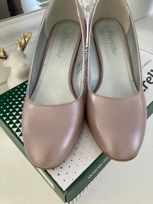Pantofi piele marimea  39 Marelbo