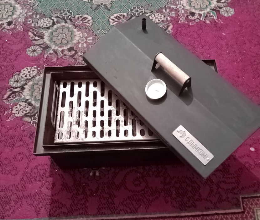 Продам Коптильню горячей копчени