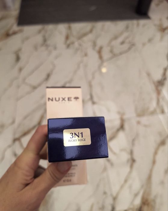 Fond de ten Estee Lauder