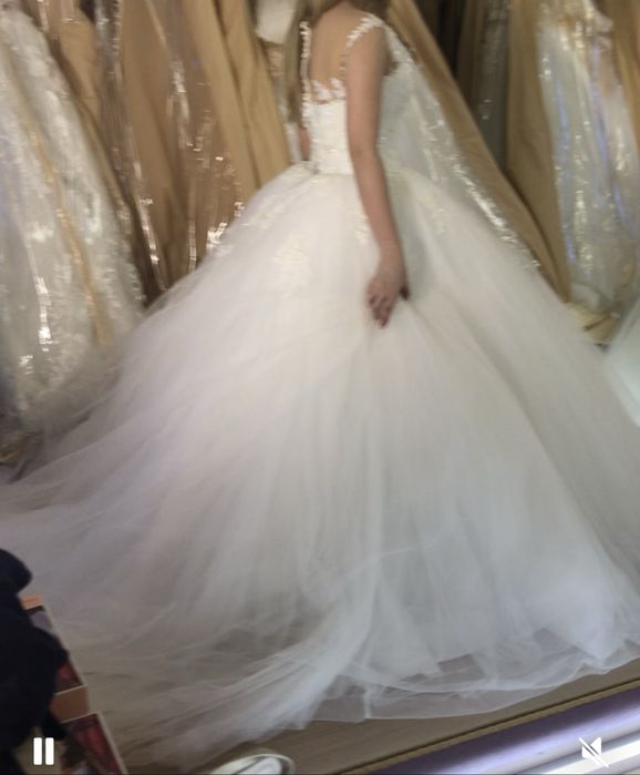 Свадебное платье 50000