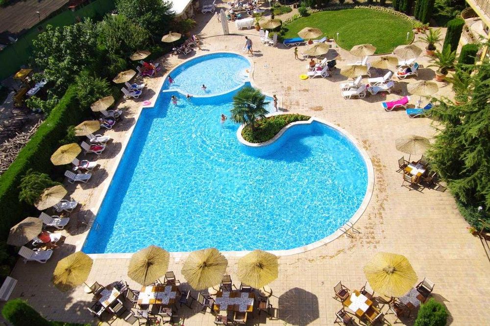 Продава се Двустаен апартамент в к.к. Златни пясъци - 80 кв.м за 988 €/кв.м - Снимка #3