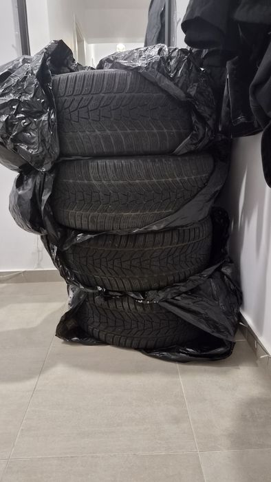 Vand set cauciucuri Iarna 2025  HANKOOK Winter I cept Evo3  235/45 R17