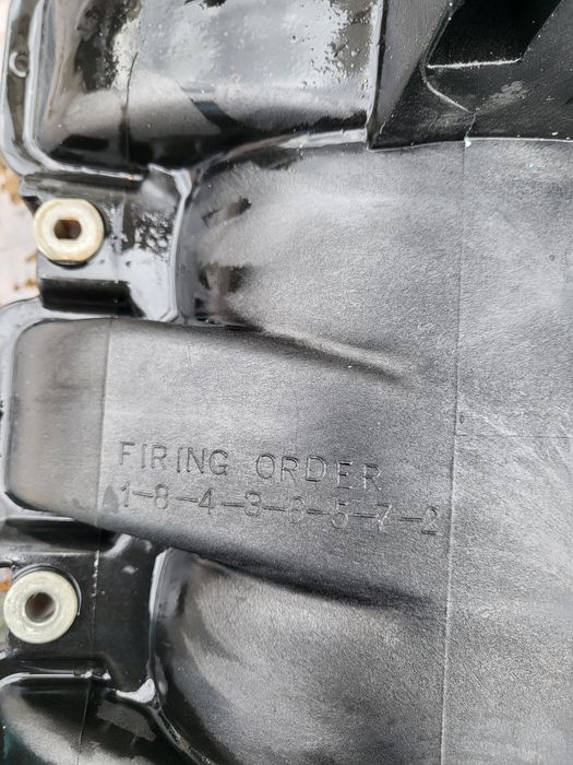 Всмукателния колектор за Гранд  Чероки 4.7 V8