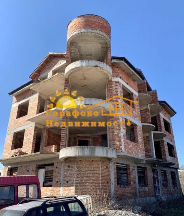 Продава се Къща в Бургас, Сарафово - 670 кв.м за 191 €/кв.м - Снимка #1