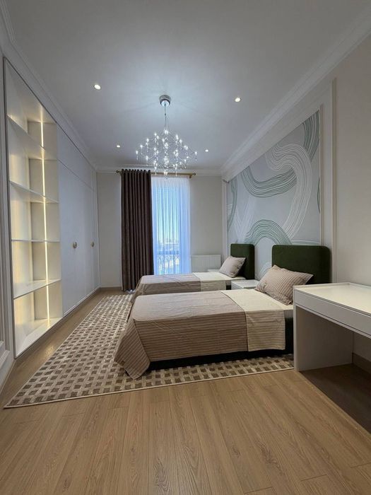 ЖК Абу Даби Продается 5 комнатная квартира ремонт ул.Хувайдо