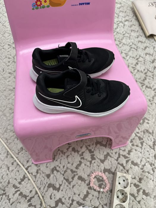 Кроссовки Nike для девочек