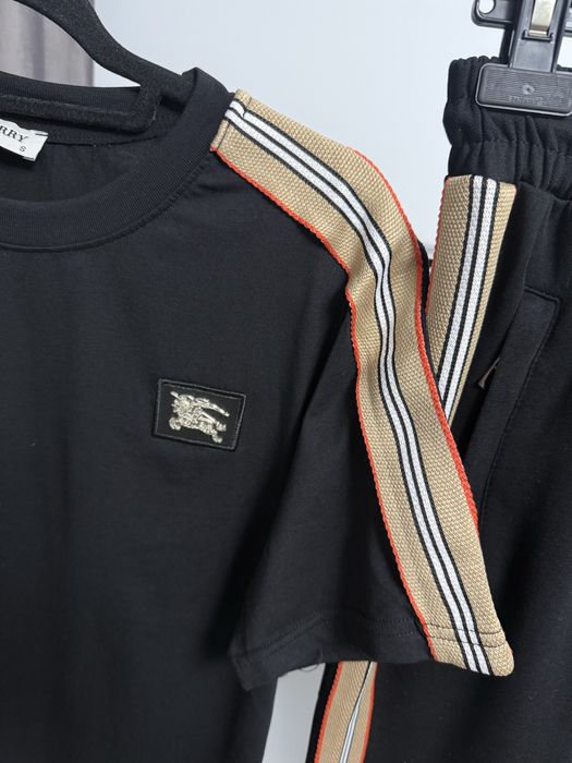 Compleu BURBERRY super calitate