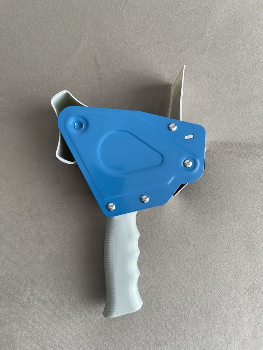 Диспенсер для скотча